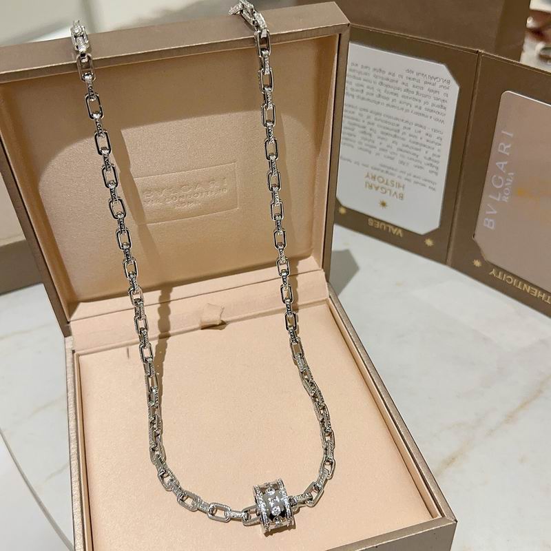 Bvlgari necklace 01yxx184